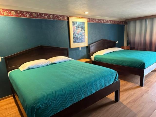 Provo Inn & Suites Екстериор снимка