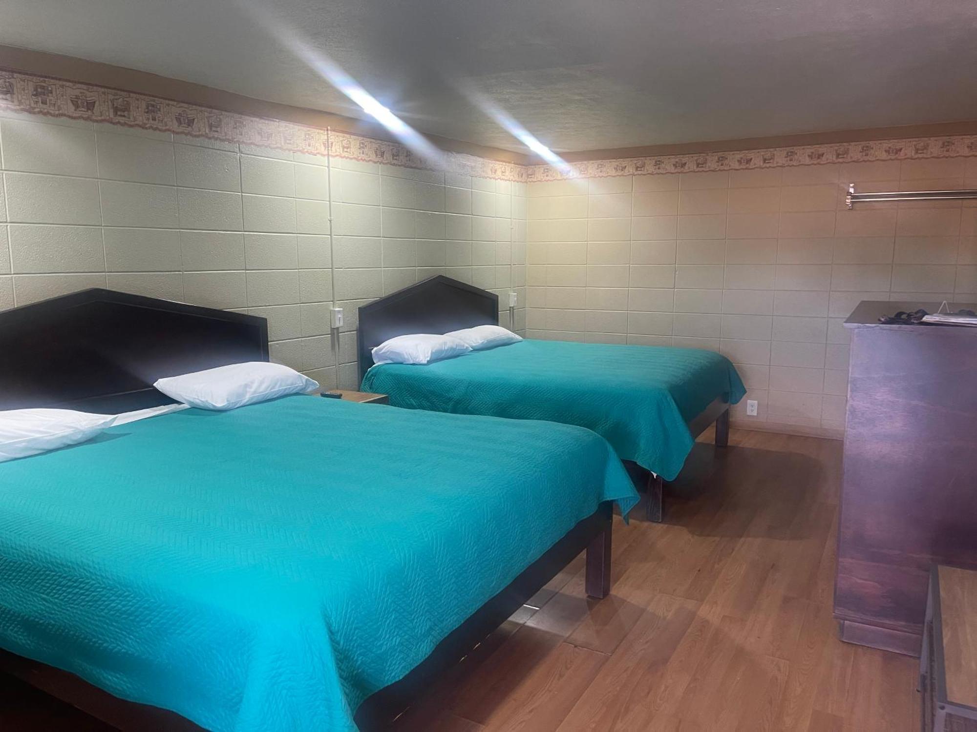 Provo Inn & Suites Екстериор снимка